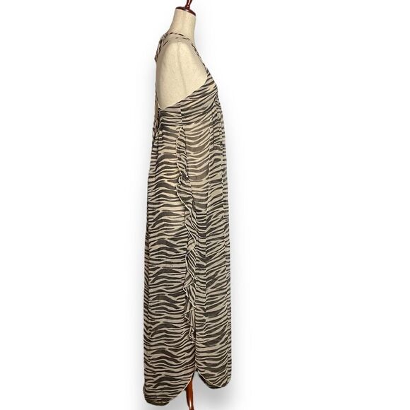 NWT Olivaceous Zebra Safari Print Ruffle Slit Side Maxi Dress Medium - Picture 4 of 12